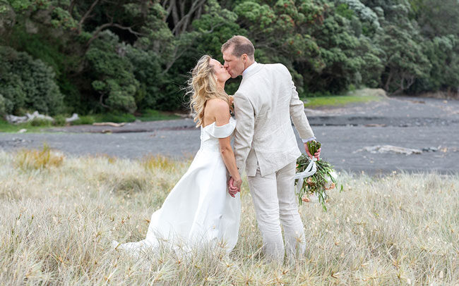 New Plymouth Wedding Photographer